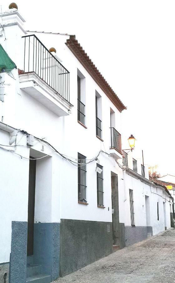Casa Centenaria Con Encanto Zufre Exterior foto