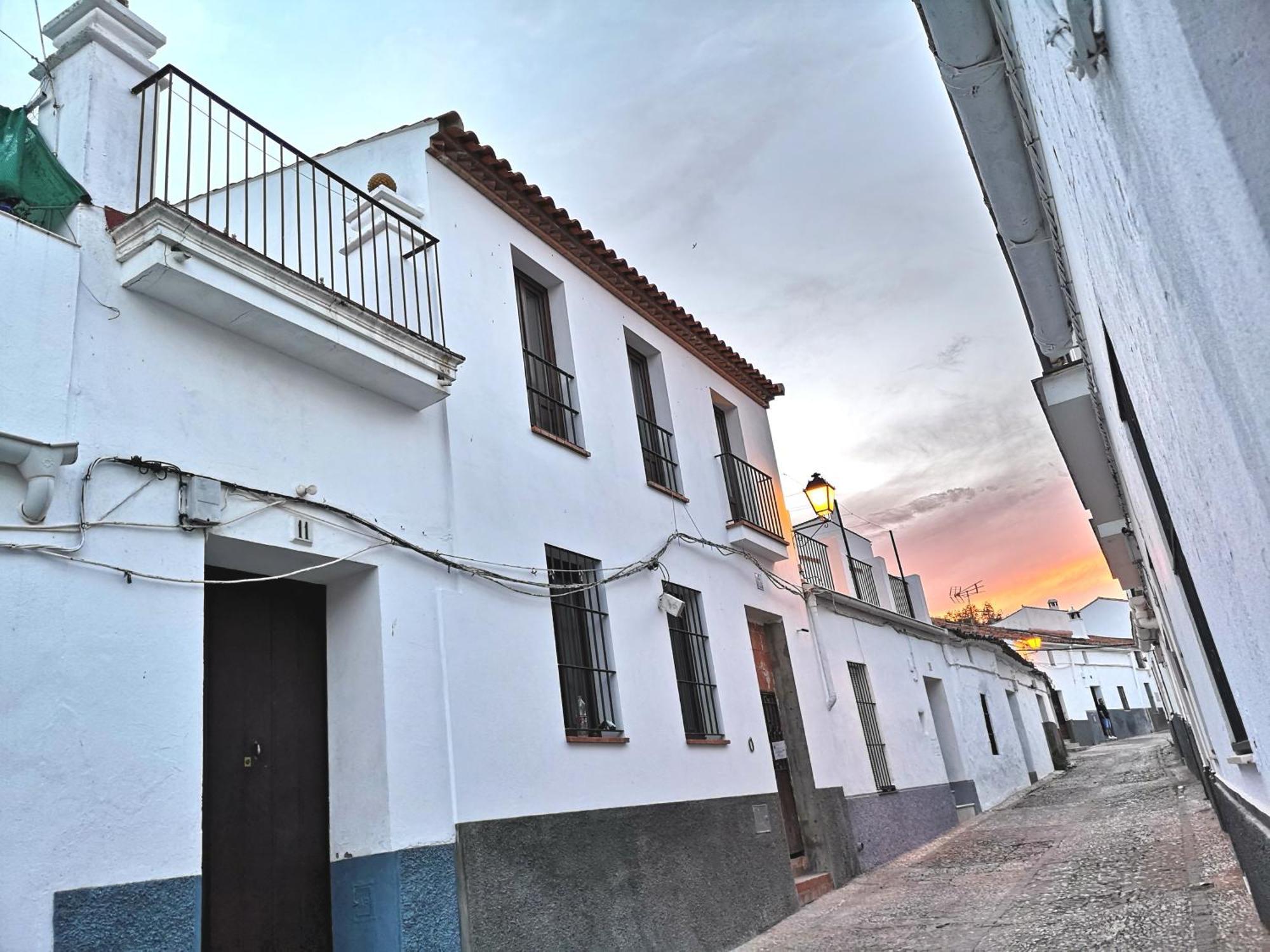 Casa Centenaria Con Encanto Zufre Exterior foto